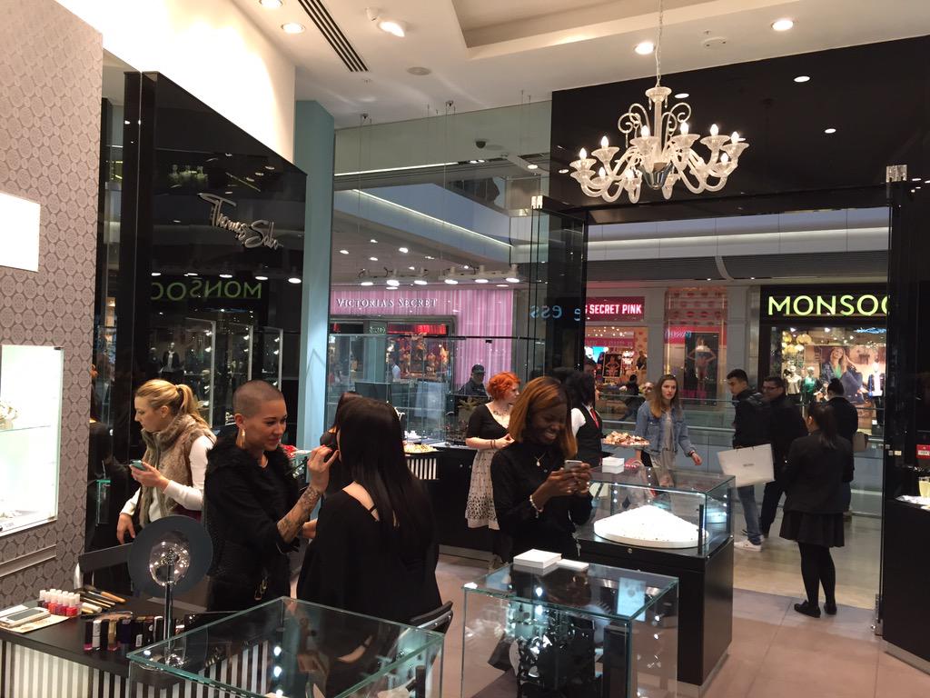 Photojewel's tweet photo. Last week THOMAS SABO celebrated their SS15 collection and Mothers Day! #thomassabo #MothersDay #stratford http://t.co/eg8rgOe2p0