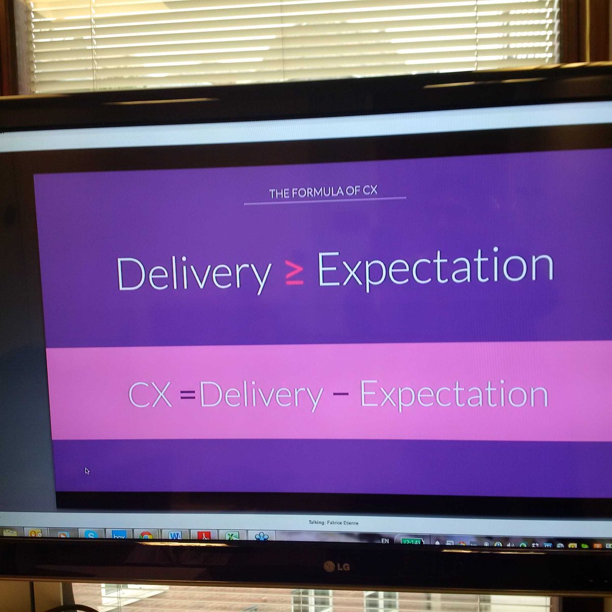ShahNeerav's tweet image. Formula of customer experience #lithiumtech
