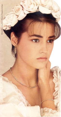 Yasmin Le Bon Site Throwback Thursday To A Young Yasmin Modelling Wedding Dresses Tbt Http T Co D2bywbf548