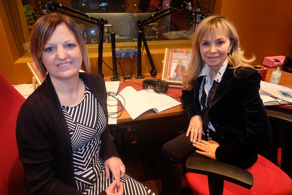 We learnt how to run the best home-based business w: Jane Guaschi @dl4bnews &amp; <a href="/annabelkarmel/">Annabel Karmel</a> tinyurl.com/y7mf4rb