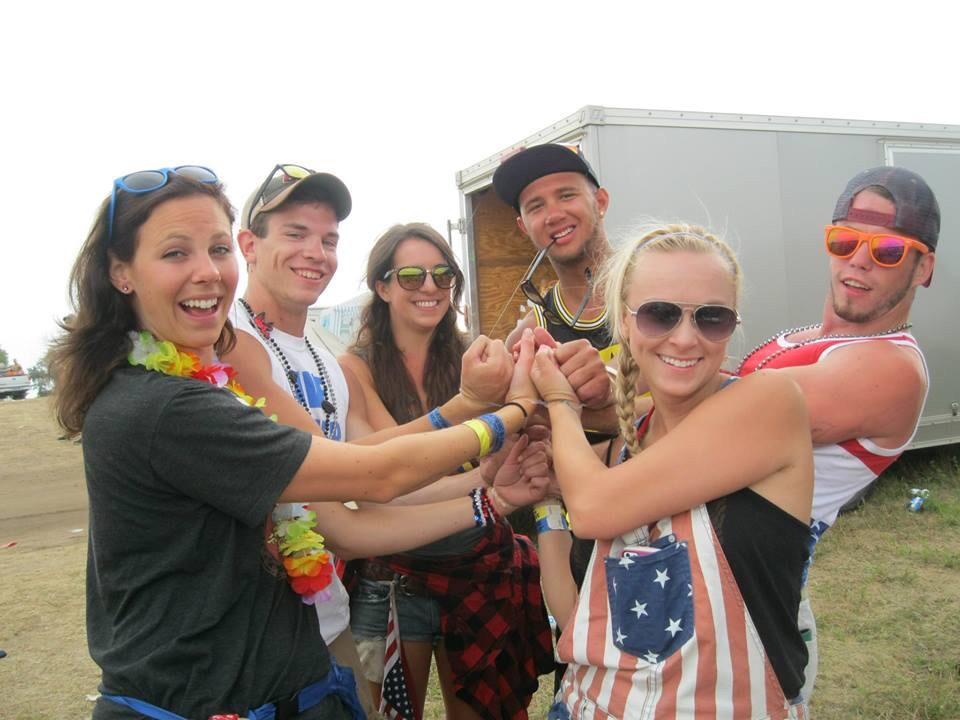 wefestmn's tweet photo. "@BranDunn40: #tbt to @wefestmn! Can't wait for this year! @eric_wellman10 @ClarkVandy92 @Zende017 http://t.co/Bv0QVpN4cN"Only...140 days! 🍻