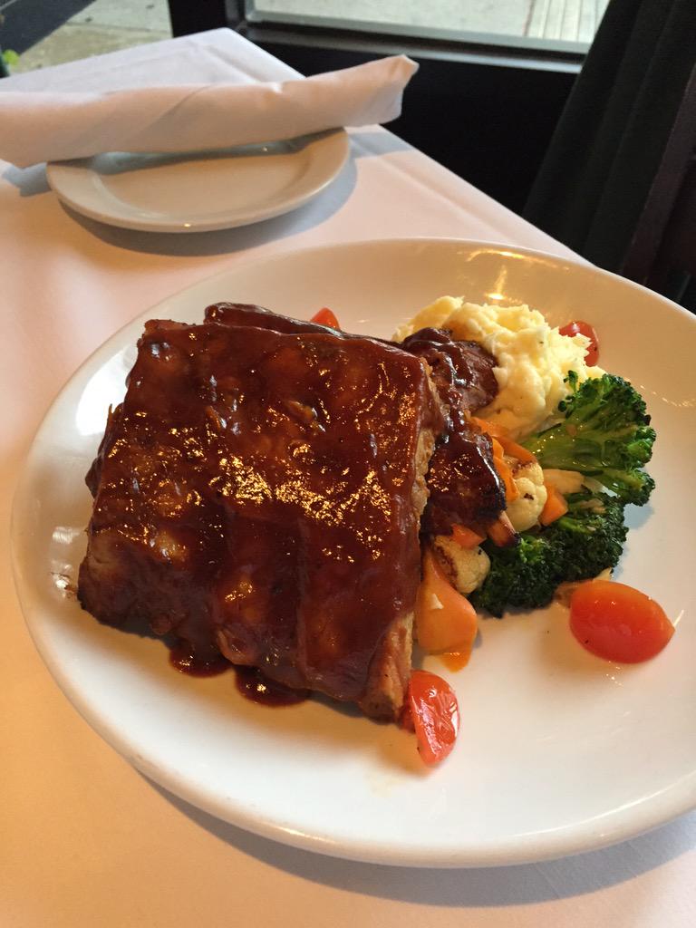 fedgrill's tweet photo. Now serving....Smoked Babyback Ribs! http://t.co/P0KoAA5kBX