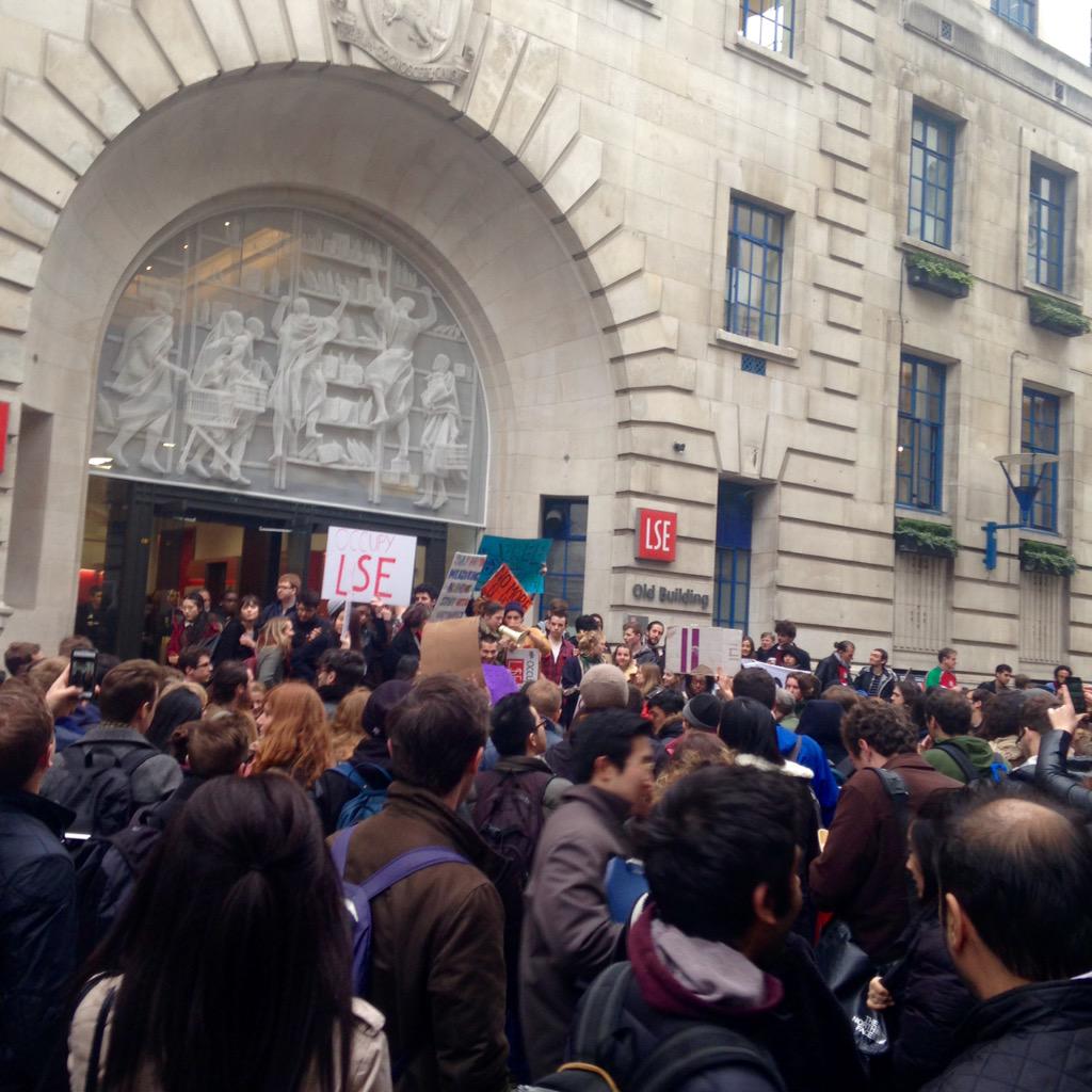 cecisimon13's tweet photo. #LSEOccupation http://t.co/rJ94ocn26B