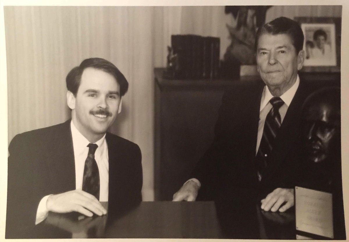 MarkRWeaver's tweet photo. Here's me directing fmr President Reagan in one of his last TV tapings. #TBT http://t.co/uCp5cOkamO