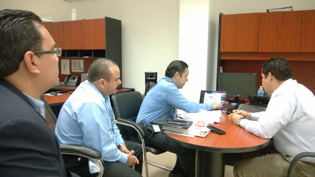 enmerka's tweet photo. Estupenda reunión #TescoCo. @GrupoDiarqco / @agenor_dedios @enmerka @Diego_1Mendoza #oilandgas #networking @Fercho_r http://t.co/t7Boww11JJ