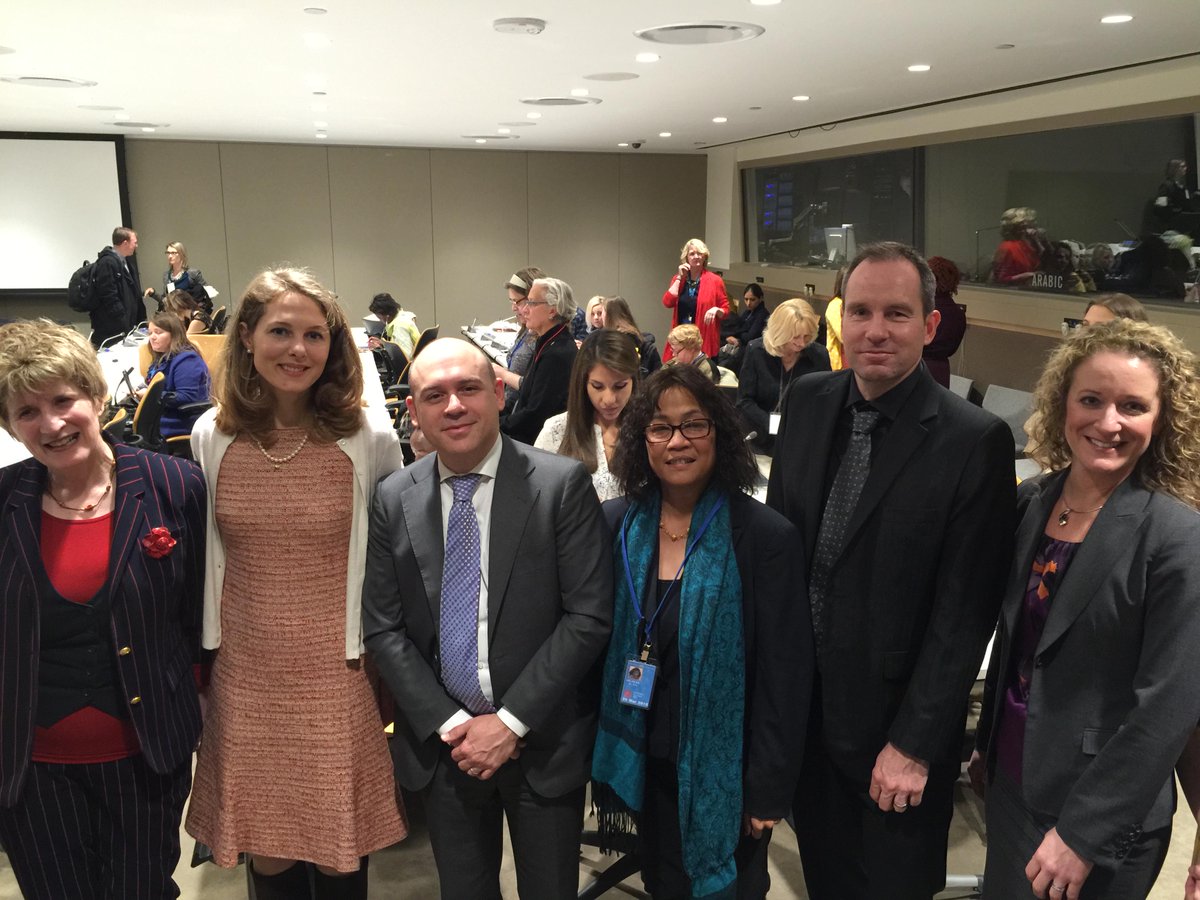 UNFPA's tweet photo. Our extraordinary #WhatIfCSW panelists led an engaging debate about using data to advance #SRHR and #endVAW at #CSW59 http://t.co/QWAAtZUHN6