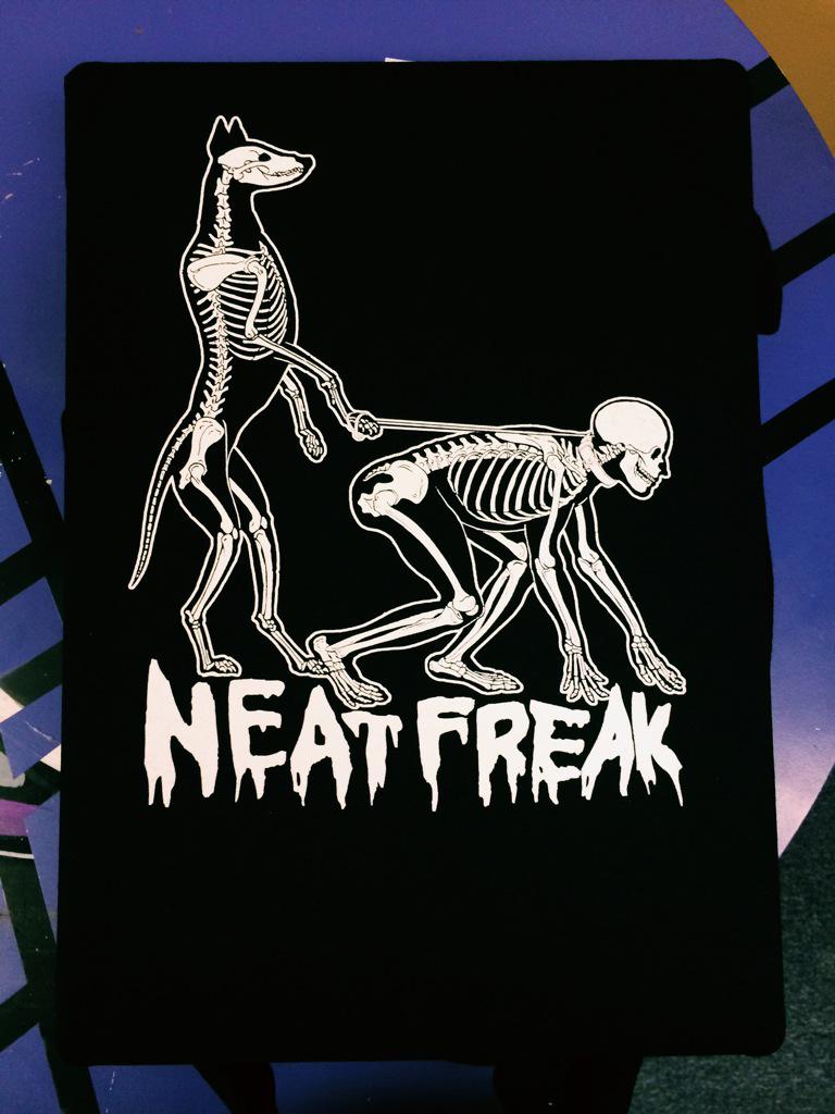 GoBigTees's tweet photo. Hot off the press #neatfreak http://t.co/KXHLlyH4KF