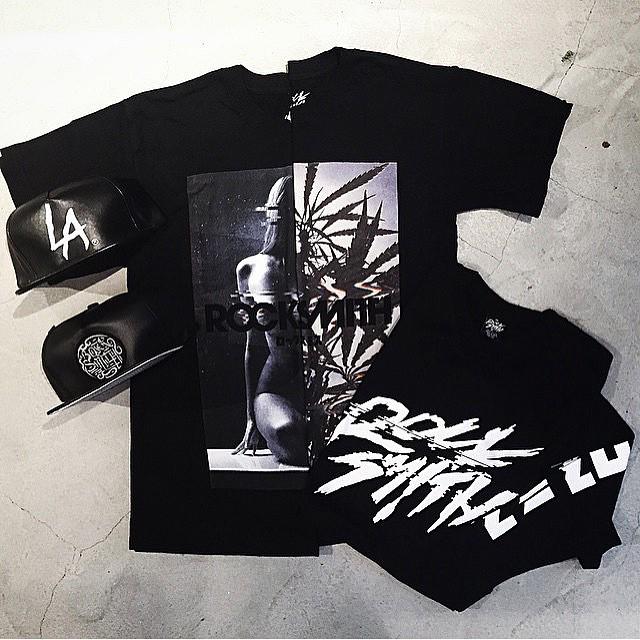 Rocksmith's tweet image. Rocksmith™ Spring live from #Singapore worldwide. (((rocksmithnyc.com))) #rocksmith #spring15 photo