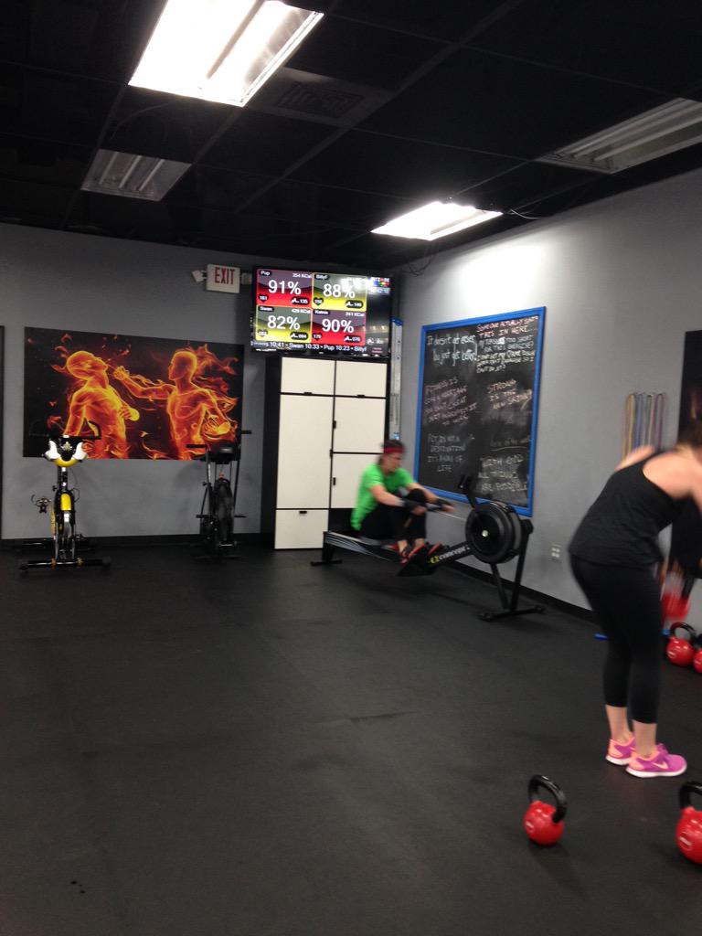 FastFitBoxing's tweet photo. #Heart-rates -80/90%  #myzone http://t.co/BLuhqNaKGK