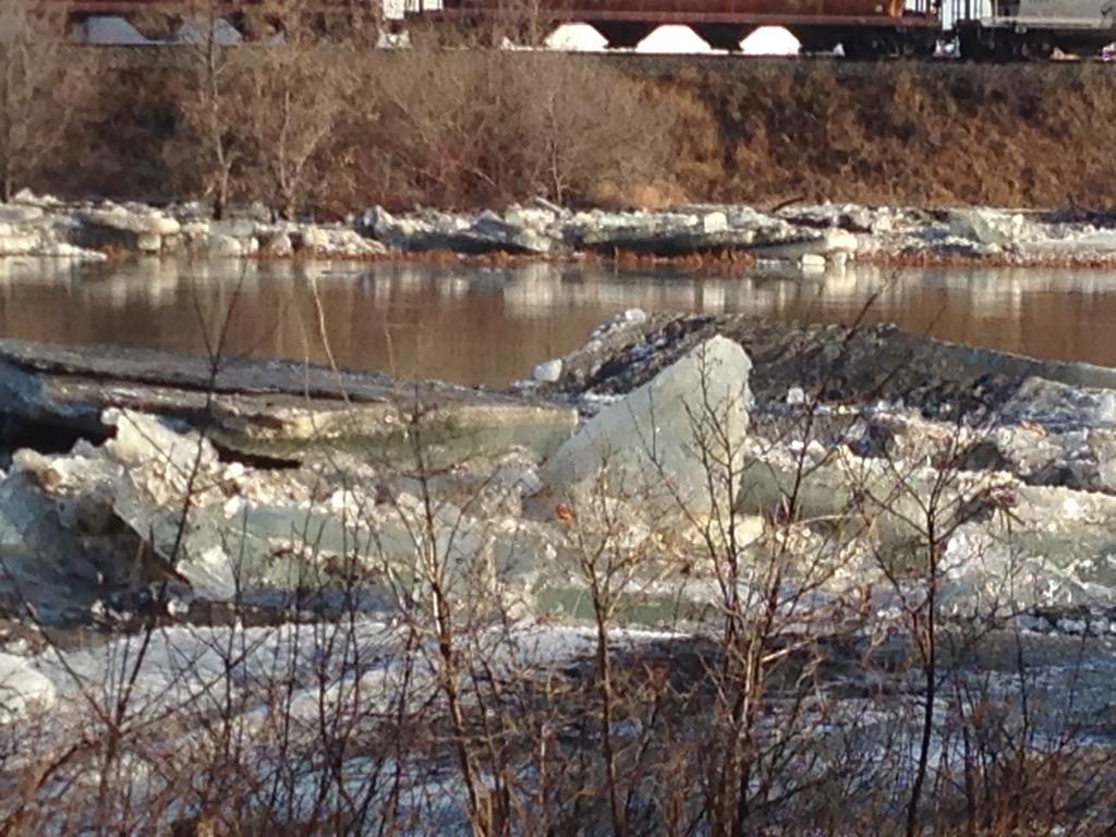 MJFire's tweet photo. #MJFD with pictures of the ice jam aftermath this morning in Wakamow Valley. #CityMJ #WakamowValley http://t.co/XtdHMNMw7y
