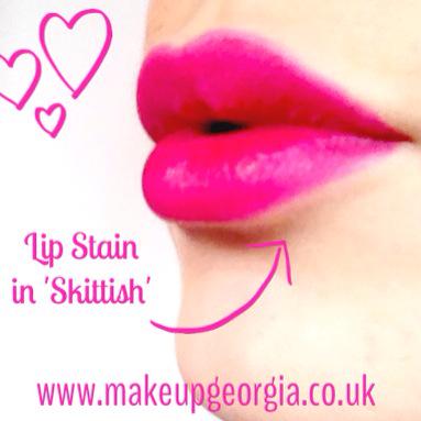 GeorgiaMoyle's tweet photo. New lip stains... GENIUS!! 😍🙌 http://t.co/txCFiBqa9P #longwearing #bold #nourishing #mattelips #mineralbased #myfave http://t.co/Pon1fCjaOQ