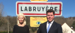 EdouardCourtial's tweet photo. À VOTRE RENCONTRE !
Le "Courtial Tour" auj. à Catenoy et Labruyère !
http://t.co/coRp2PS7ub…/agenda-des-permanences/ http://t.co/UDB5p6KgUx