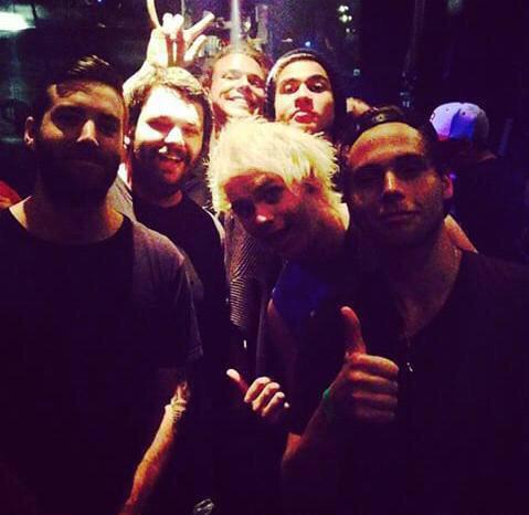5SOS_Cali tweet picture