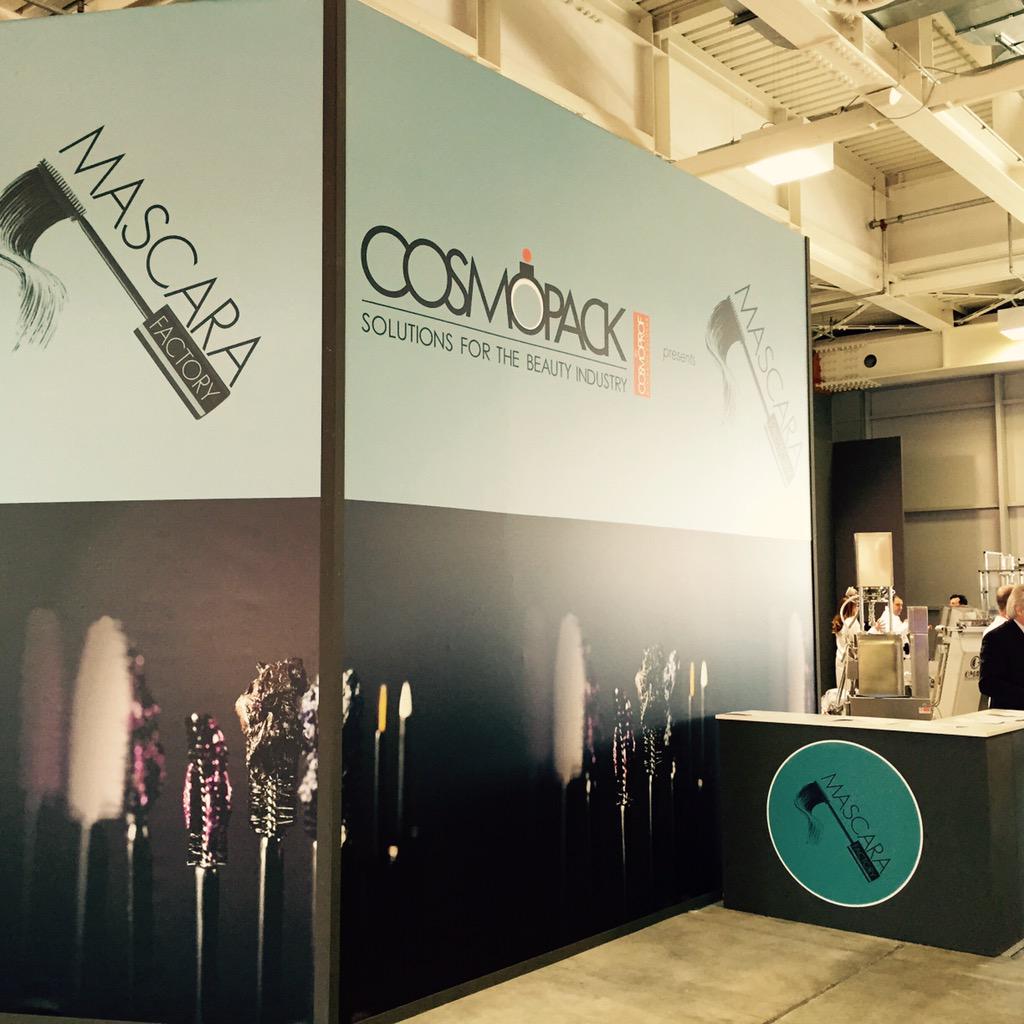 cosmoprofworld's tweet photo. Cosmopack opening ceremony @ Mascara Factory #cpack15 #OpeningDay #cpbo15 http://t.co/IkMBRUq9NU