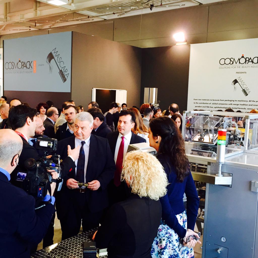 cosmoprofworld's tweet photo. Cosmopack opening ceremony @ Mascara Factory #cpack15 #OpeningDay #cpbo15 http://t.co/IkMBRUq9NU