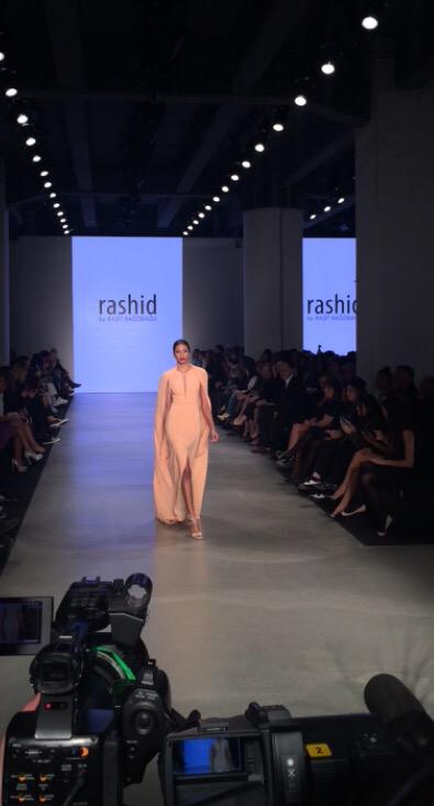 #nude ... Simply beautiful! <a href="/rasitbagzibagli/">raşit bağzıbağlı</a> #MBFWI