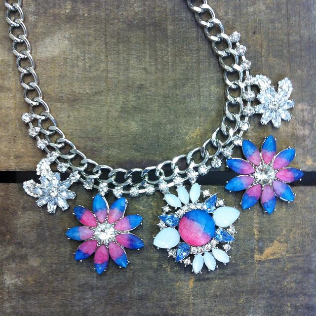 Primark's tweet photo. Complete your outfit with this statement necklace!! £6/€8 #Primark #primarkspring15 #necklace http://t.co/elaR0ig6HM