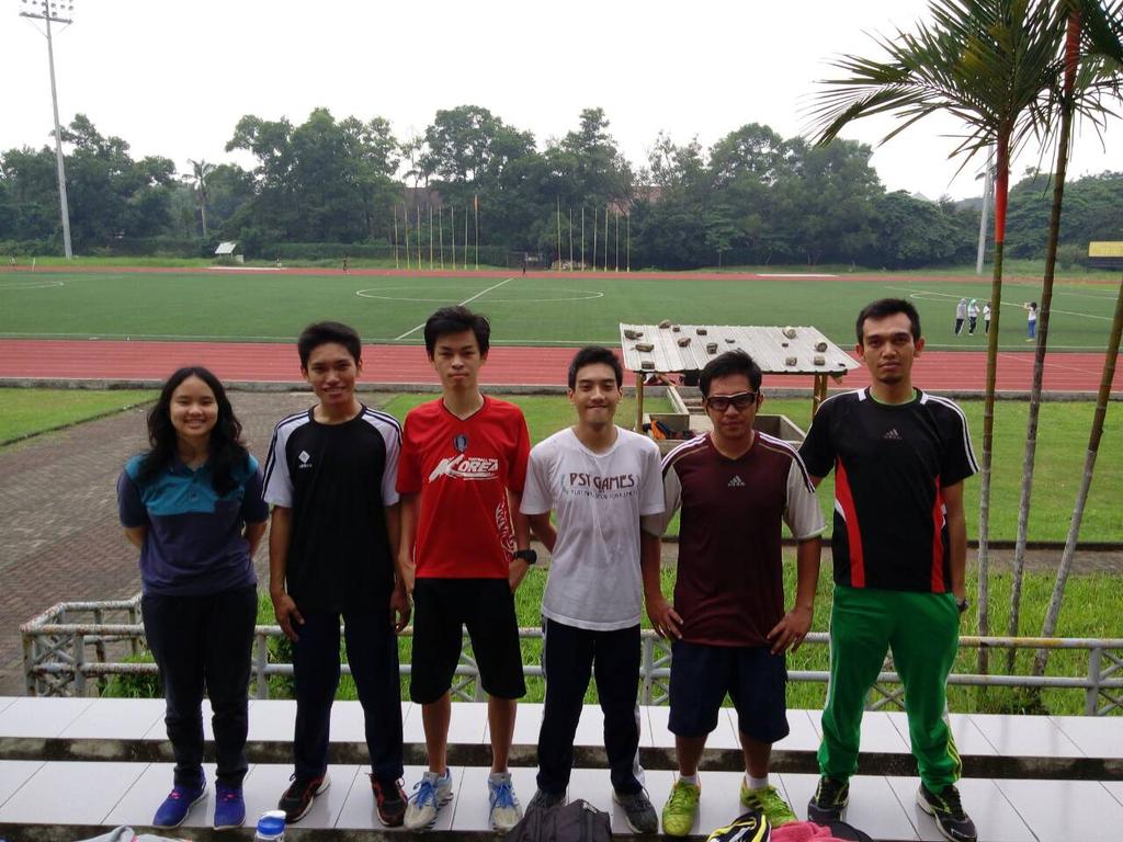 Alhamdulillah! Latihan fisik perdana PsiKis at Stadion UI. Yuk, yang lain bulan depan ikut ;-)