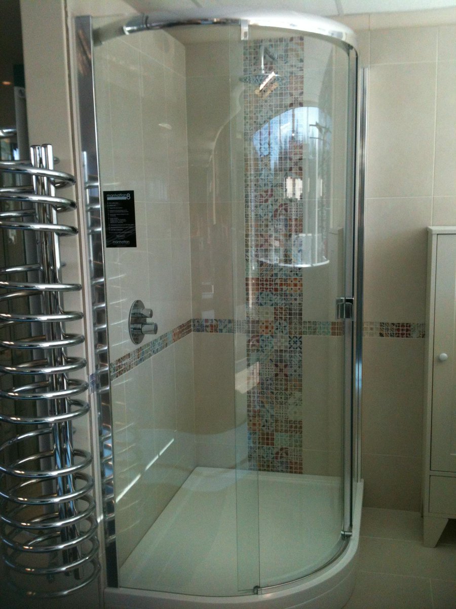 Here's a Manhattan8 Single Door Quadrant on display at the KBB Centre in Ipswich! manhattanshowers.co.uk/category_produ…
