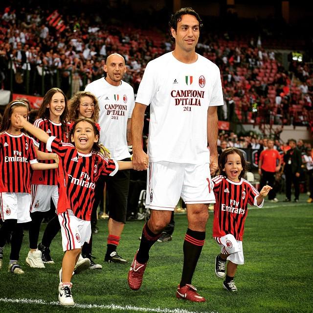 [ACM insta] Today is Alessandro Nesta\s 39th Birthday! Happy Birthday Sandro, from all the 