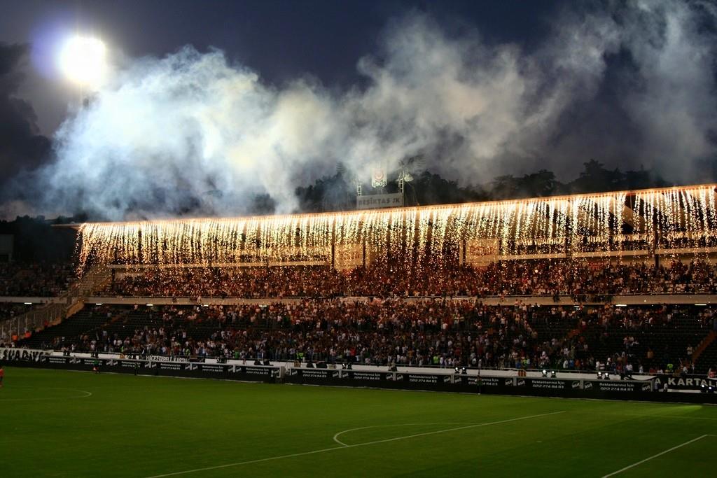 KorayLondon's tweet photo. Mevlam sen konuyu biliyorsun!! #Besiktas112Yasında  #BesiktasınMacıVar #Besiktas #EuropaLeague http://t.co/ndgJ8DTyEV