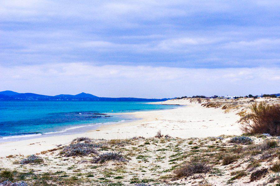 GreekIslandsCom's tweet photo. Wonderful beach in NAXOS http://t.co/r37fO3Iljd