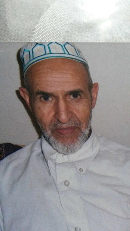 Salatjanazaa's tweet photo. 📢 AVIS DE RECHERCHE 📢
📛RT svp📛
La famille est toujours à sa recherche⏳ http://t.co/Pzpps58OLl