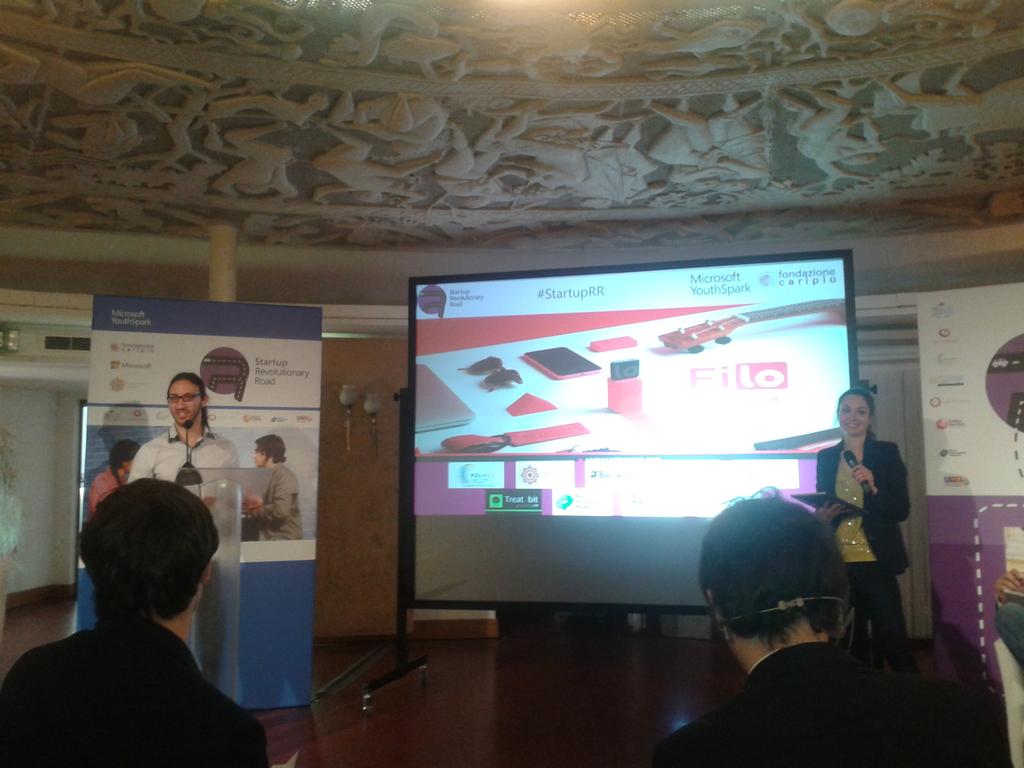 innovlab's tweet photo. È il turno del nostro #AndreaGattini di #FILOtrack che parla di posti di lavoro e scalabilità @msimpresa @StartupRR http://t.co/sQK01ipkrt