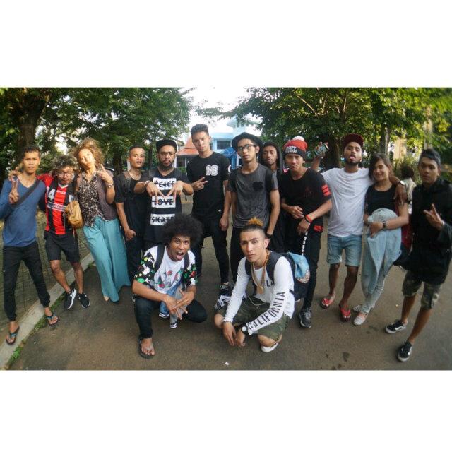 Mc Kenzie after shoot video promo : • FERO - ETEN -JOPA -BUCHEK -DOUGLAS - APETZ -JEFRY -STEVIE -JACKY -DANIEL •