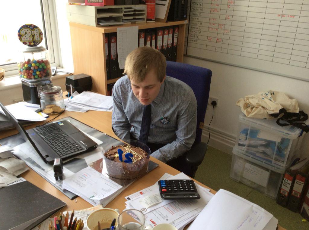 HiveBeachCafe's tweet photo. A very Happy Birthday to our lovely finance apprentice #Ollie who's 21 today! 🍸🍰🎈🎂🎉🎁
#Celebration http://t.co/usKPbT59RQ