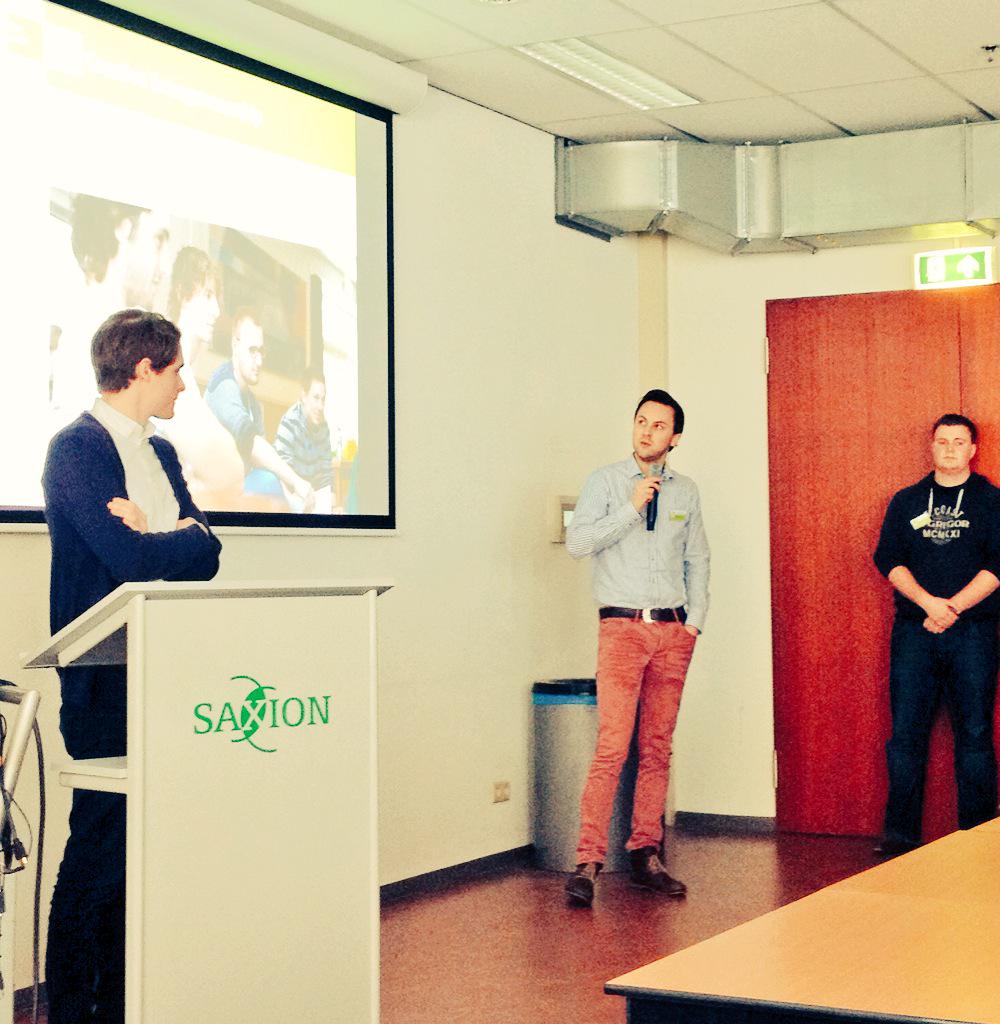 jannekedegraaff's tweet photo. onze #SaxionACT top talents Tycho en Christiaan pitchen #creativeentrepreneurship #startupyourself :-)) http://t.co/TE39ILycLY