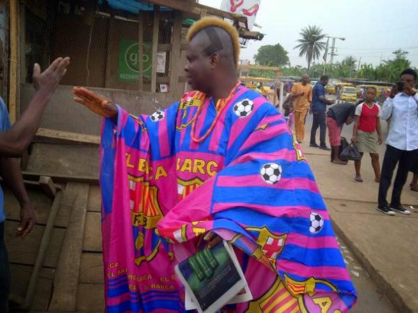 bellanaija's tweet photo. Meet FC Barcelona’s Biggest Fan in Lagos! “Igwe Barca” Na Wa! http://t.co/sA387WjWOv http://t.co/5ihHCyXVm0