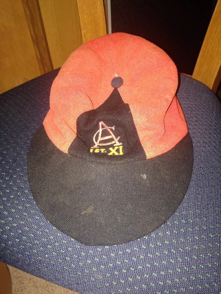 hardiebgh's tweet photo. Donning this again tomorow @brussybruss  @benspencer23 @slipperypig14 @Craig1616 old boys XI v 1st XI #sledgefest http://t.co/uE4iJCaCg2