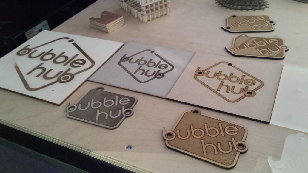 Hub_charleroi's tweet photo. Le logo du @Bubble__Hub vu par le FabLab mobile de l'ULB ... #bubblehub #3Dprinting #creativite http://t.co/vXdF2YONgq