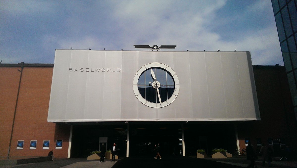 KairosWatches's tweet photo. Great meeting the awesome @BBCTech and @BBCClick during @Baselworld with #SwissCreativeLab stay smart! http://t.co/TjZPA2luwp
