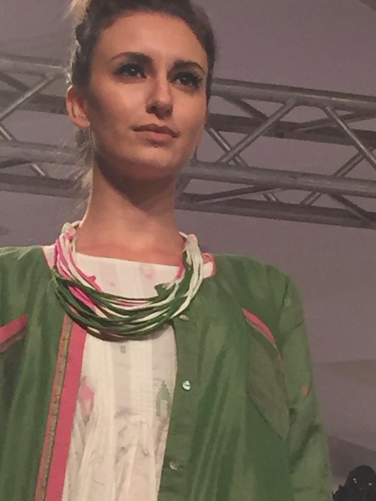 LakmeFashionWk's tweet image. Making accessories from textiles and styling up the traditional outfits. #NotLikeYou #lakmefashionweek