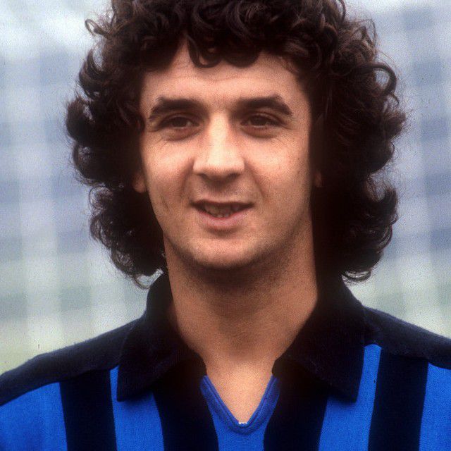 View image on Twitter