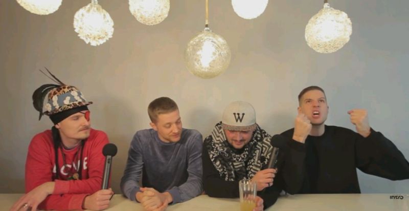 intromagazin's tweet photo. .@dieorsons im Video-Interview. Say That Again?! http://t.co/HsOGs878cb #dieorsons #whatsgoes #ozert @Chimperator http://t.co/9IkEEculSr