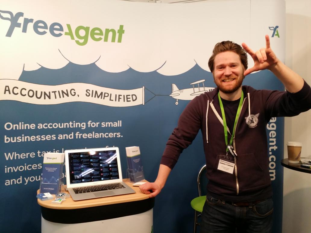 VD_Studios's tweet photo. Here @ the #EliteBizEvent2015 w @DavidGauld @freeagent checkin out the awesome software. Isit as good as it sounds? http://t.co/dXePgoZzti