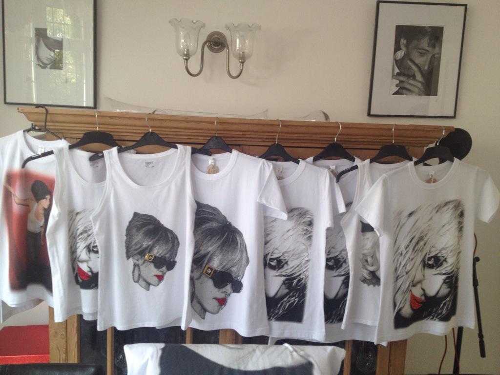 mariacoco4u's tweet photo. More Tshirts being done. #Rihanna #Courtneylove #fashion #depop #mariacoco #celeb #summer http://t.co/mZp4djKbtN