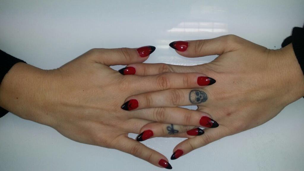 nfpaseoflorida's tweet photo. #nails #nailart #manicure #pedicura# nail #ccprincipepio #red# #rojo #uñas #Madrid #acrilico http://t.co/9F8Nh0hnIu