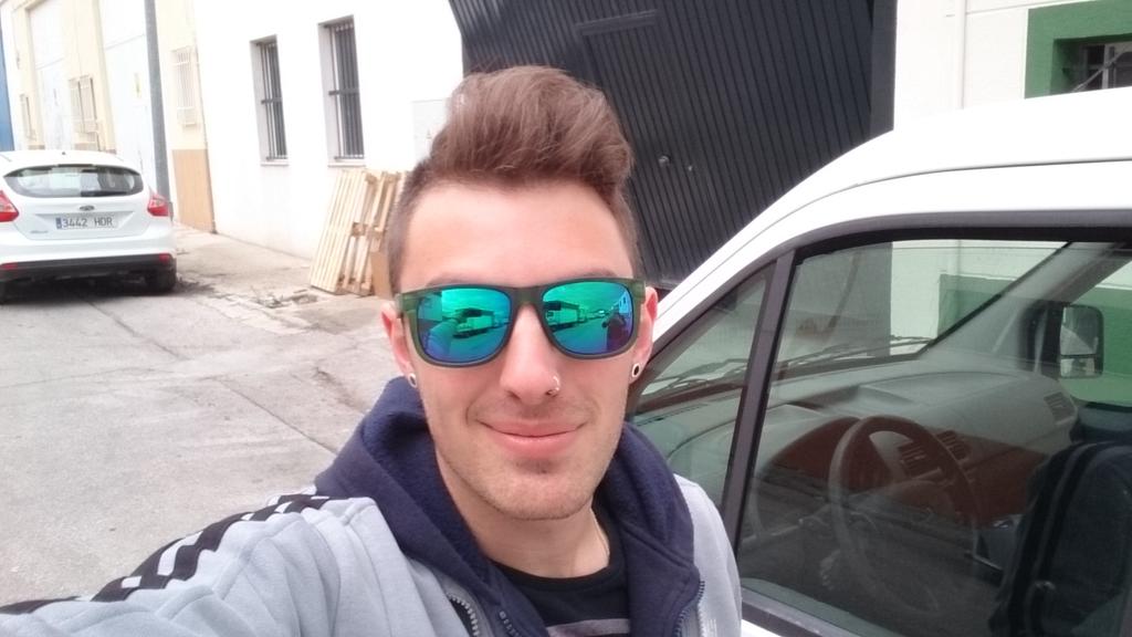 Rubenmini1's tweet photo. @TuOpticaOnline #Universoblu http://t.co/SWmcOWjuva