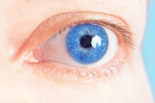 detikcom's tweet photo. Hanya 30 Detik, Prosedur Ini Bisa Ubah Warna Mata Jadi Biru http://t.co/i0QbZiFVoy via @detikHealth http://t.co/K261pII83y