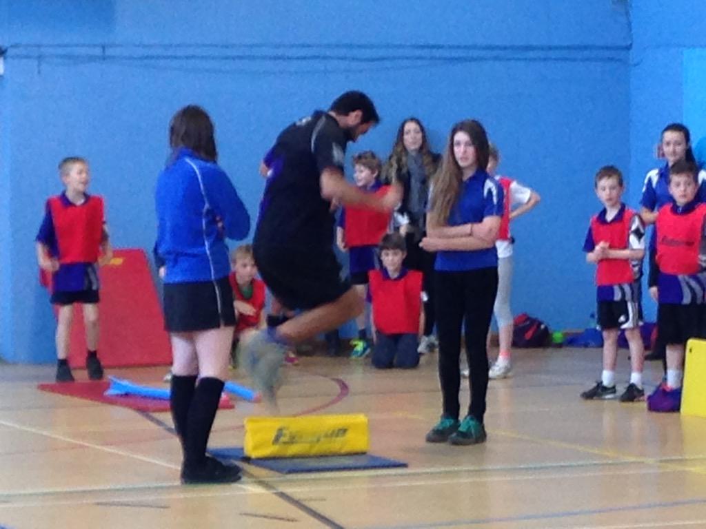 SGOEastCornwall's tweet photo. @py2012stbreock @HeadDenise everyone gets involved at #stbreock @ChuffyCSG @YourSchoolGames http://t.co/fUoFdYb4Om