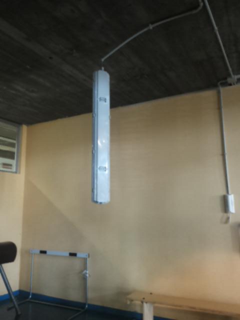 acciojai's tweet photo. la sicurezza al regina margherita: +100 http://t.co/u1lKxDaEWW