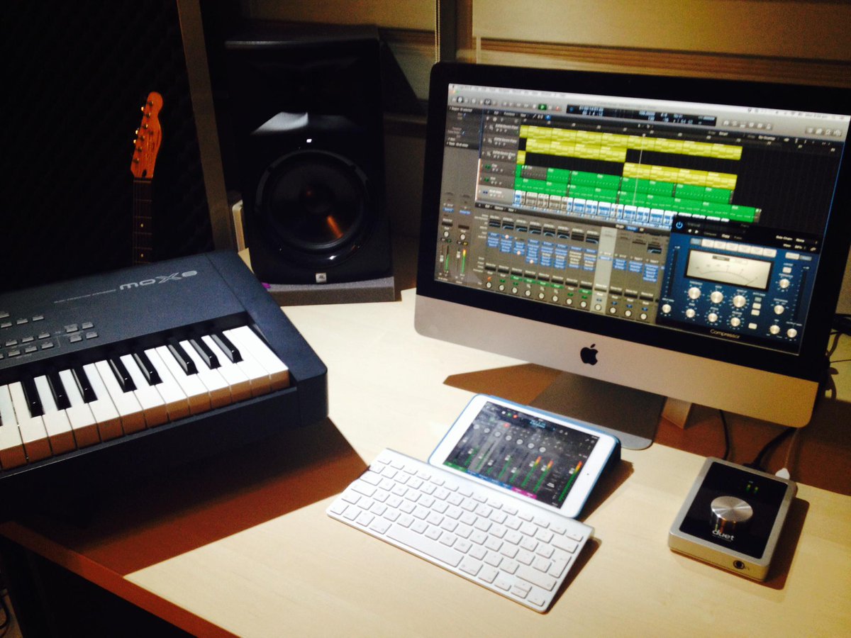DaelDamsa's tweet photo. Adding the finishing touches to my latest project http://t.co/TGO0FLVQ15