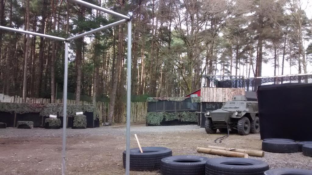 AlanKirwan2's tweet photo. @KineticaSports @Cian_Taylor @GymShark Outdoor Bootcamps in military compound, how real can you get! http://t.co/U7xJmS6Bxk