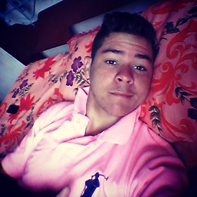 BredCr7's tweet photo. Bom dia pryncesas <3 http://t.co/PUx9dC5z9U