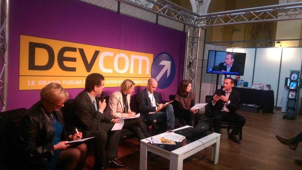 JETPULP's tweet image. @Luc_Romano en plein pitch pour les &quot; sucess story &quot; marketing #devcomlyon