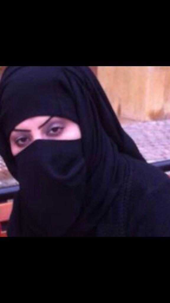 Whorexn's tweet photo. مساء الخير http://t.co/JT8CC35eEe